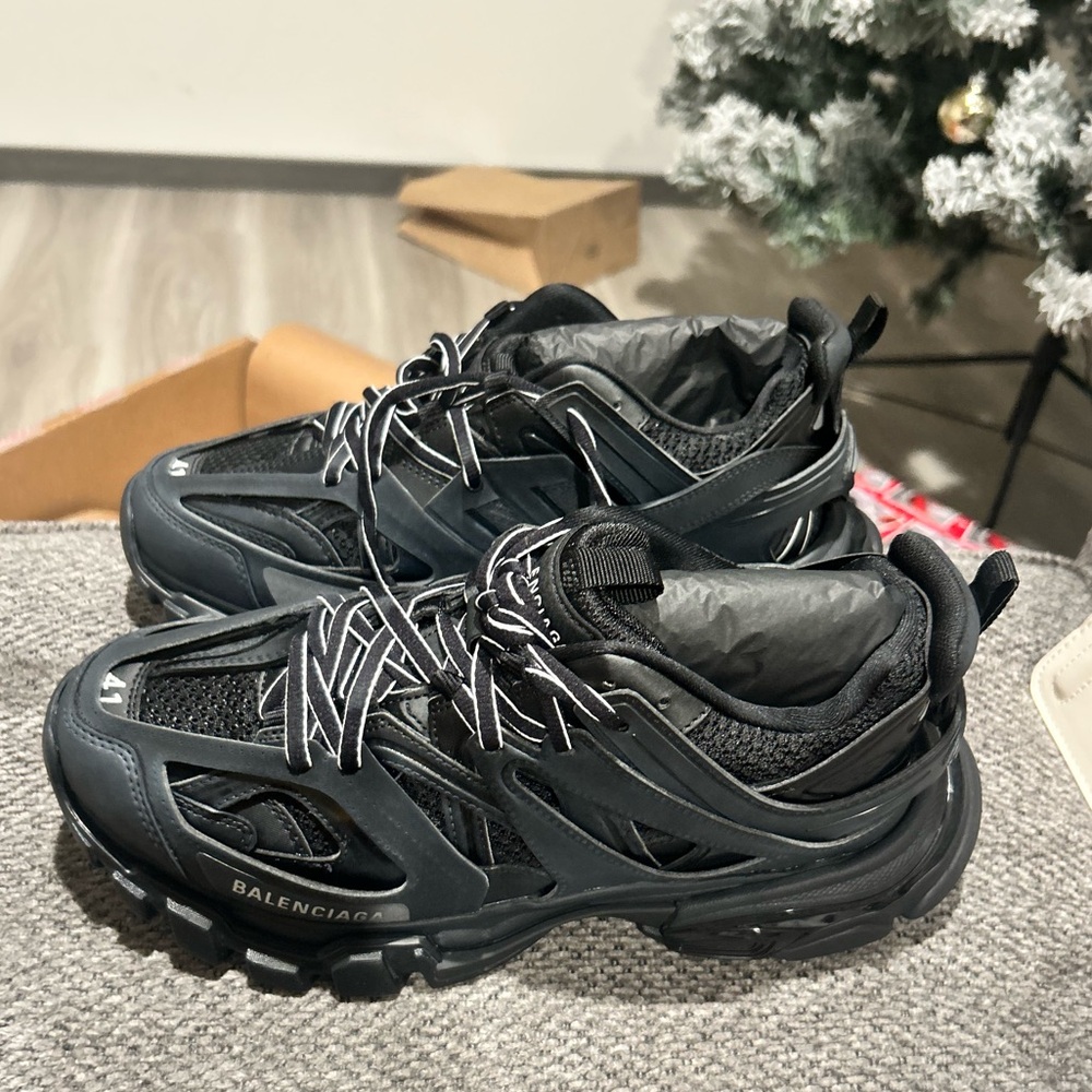 Balenciaga track runners size 41.